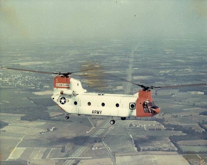 V ch 1. YHC-1b Chinook. Вертолёт ми-26 Boeing Ch-47 Chinook. Boeing Ch-47 Chinook красно белый. Boeing Vertol BV-235.