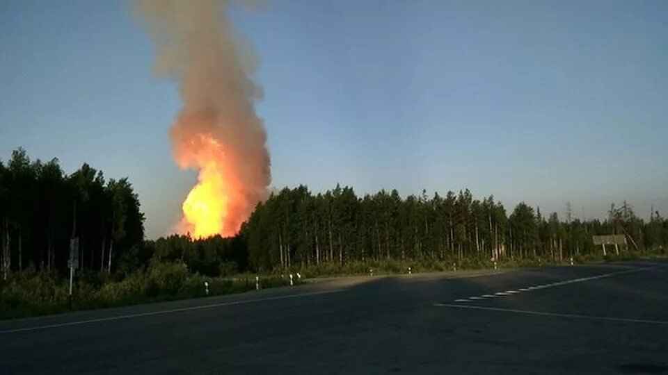 Пожар Ивдель. Взрыв газопровода ХМАО. Пожары в Пелыме Ивдель Свердловская обл. Взрыв газопровода Пелым Свердловская обл.