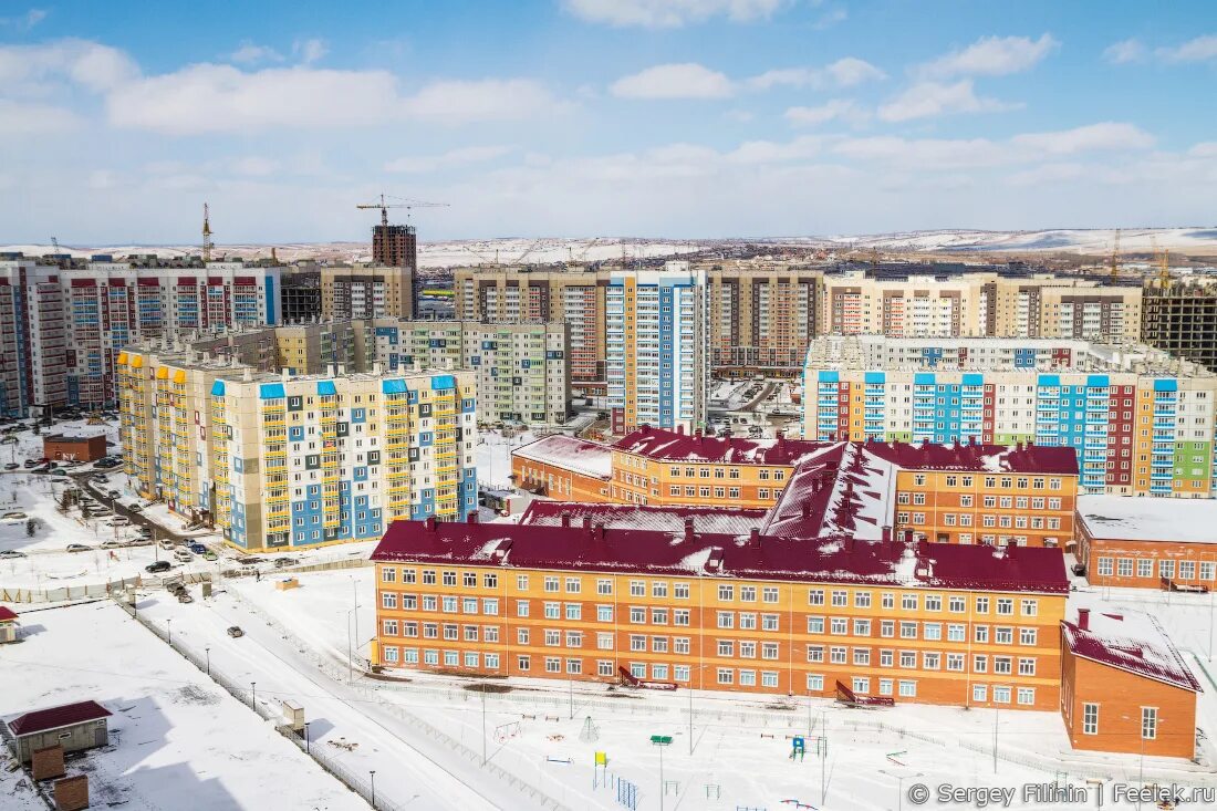 Сайт покровский красноярск. Школа в Покровке Красноярск 153. Микрорайон Покровский Красноярск. Школа комплекс Покровский Красноярск. Сайт школы 153 Красноярск Покровский.