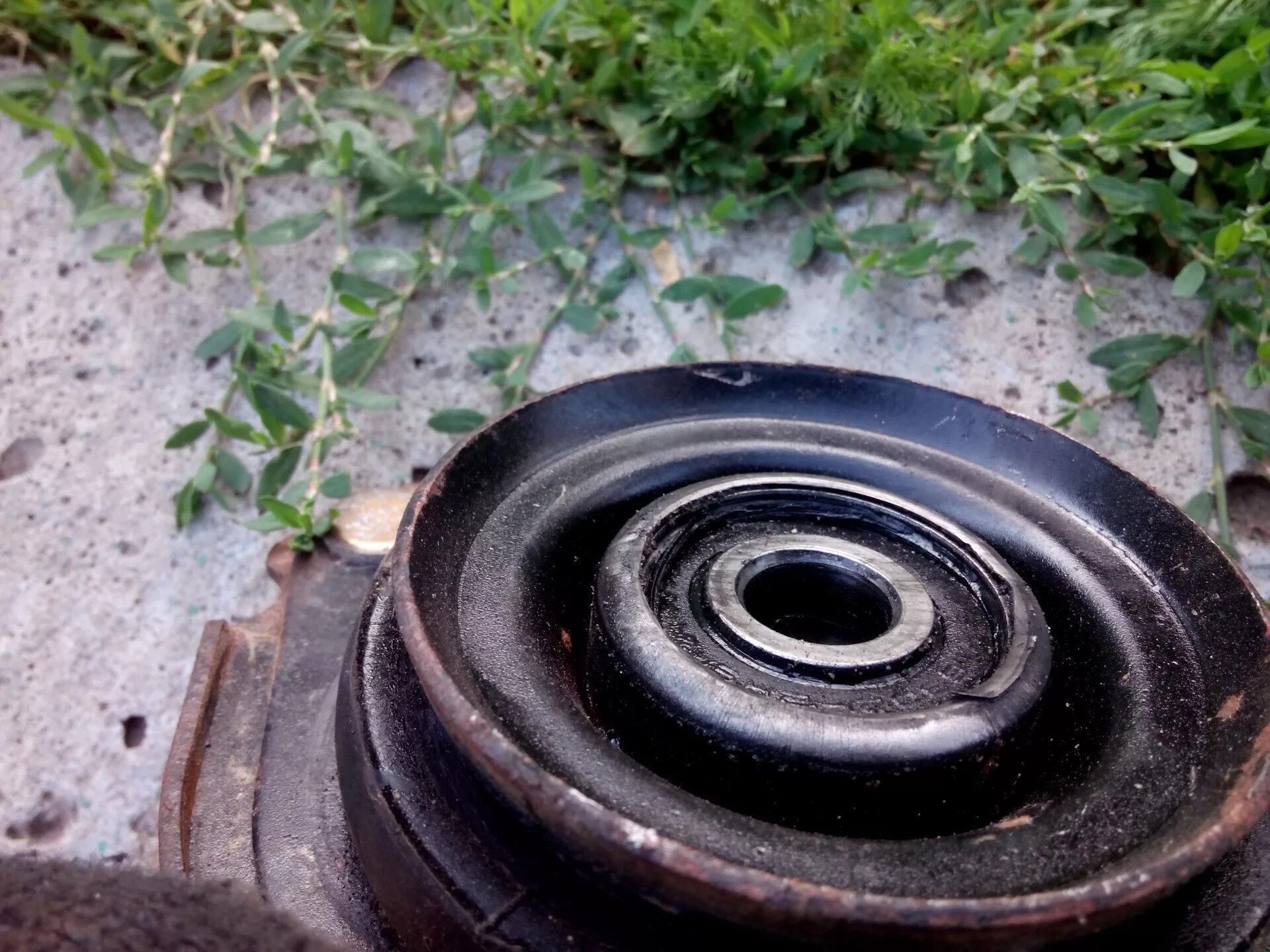 Опорный подшипник передней рав 4. Опорный подшипник тойота рав 4. Опорный подшипник тойота рав 4 1 поколения. Опорный подшипник рав 4 2007. Опорный подшипник тойота рав 4.