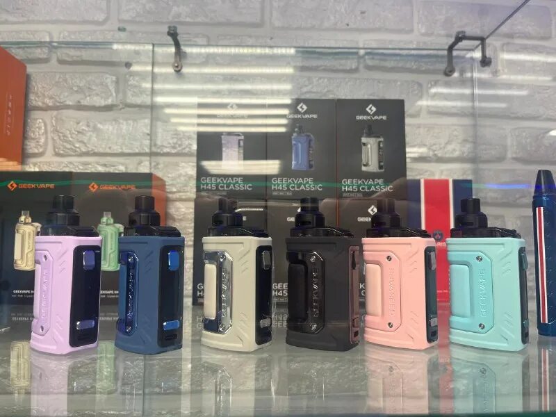 Geekvape h45 classic pod system kit 1400mah 4ml. Aegis h45 classic. Geekvape h45 classic aegis hero 3. Aegis h45 3. аегис h45 классик.