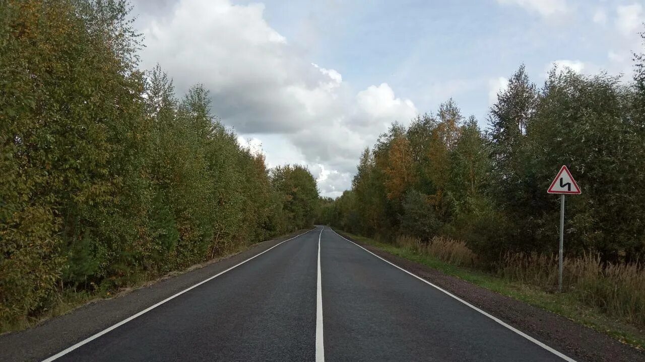 Дороги подмосковья сейчас. Автомобильная дорога. Дороги Подмосковья. Подмосковье. Участок дороги в городе.