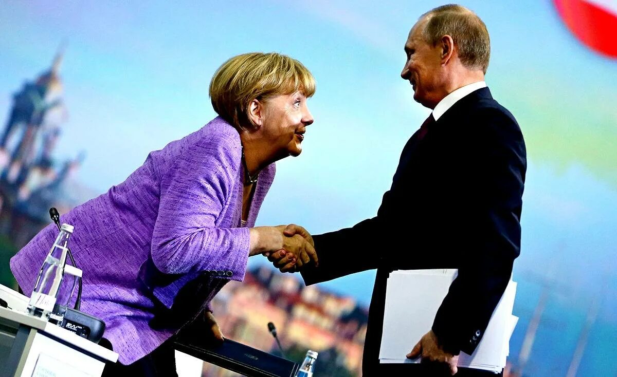 Приколы про политику. Меркель 2006. Популярная политика на ютубе прямой. Ютуб политика. Видео про политику.