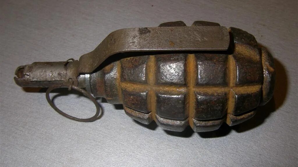 Ргд-33 фото. Американская ручная граната м26. Модель гранаты ммг м 67. Ргд-33. М 30 граната.