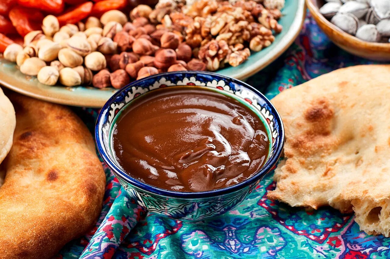 Навруз в узбекистане сумаляк. Узбекский сумаляк. Сумаляк. Сумаляк в узбекистане. Сумалак узбекский.