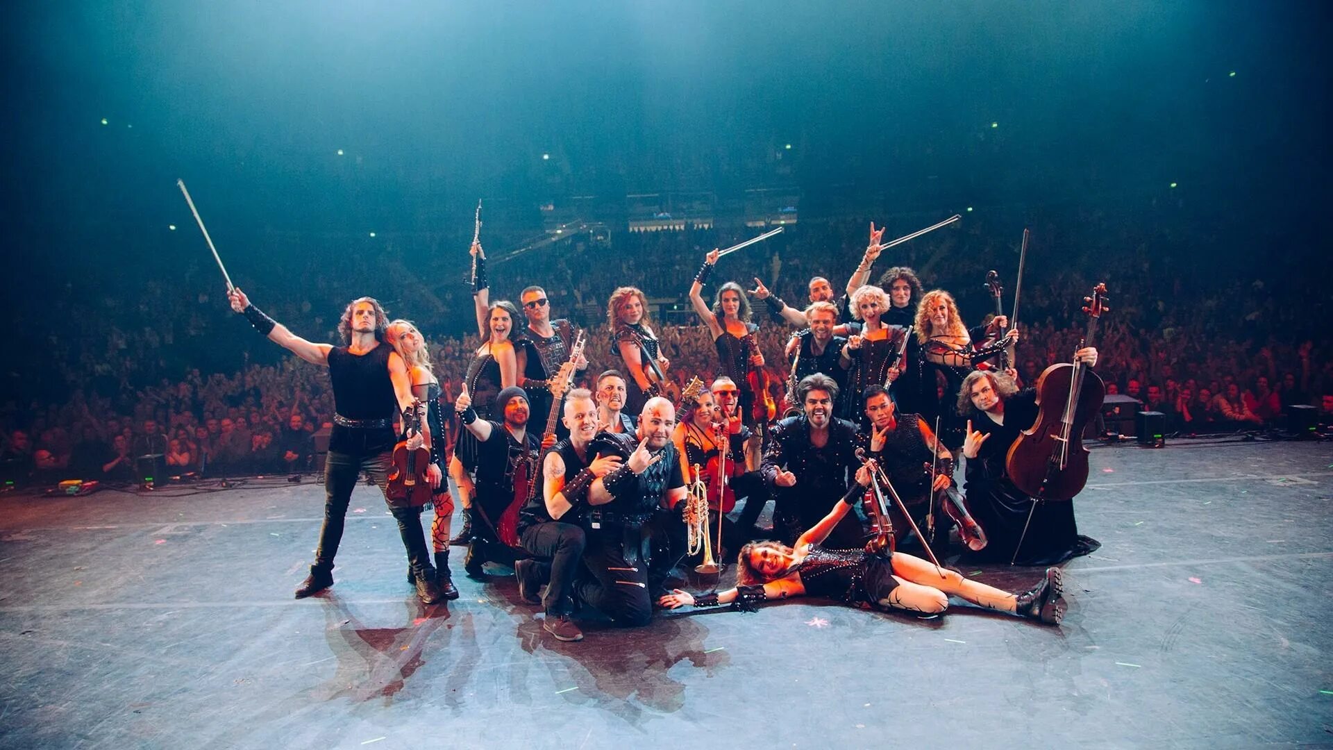 Симфонический оркестр рок н ролл. Группа concord orchestra. Оркестр шуберта. Симфонический оркестр рок н ролл. Rockestralive linkin park.