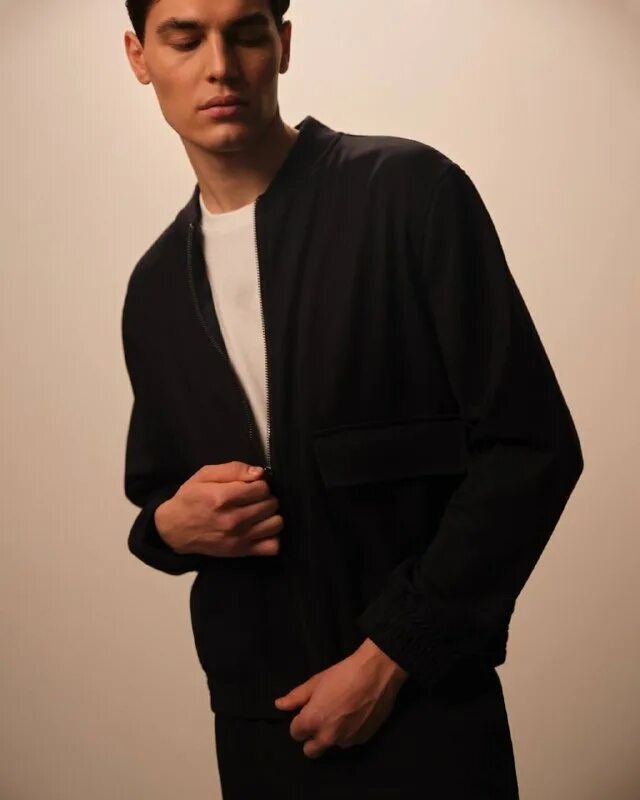 Qwentiny studio толстовка. Qwentiny studio одежда. Qwentiny studio рубашка. Qwentiny studio футболка. Qwentiny studio поло.