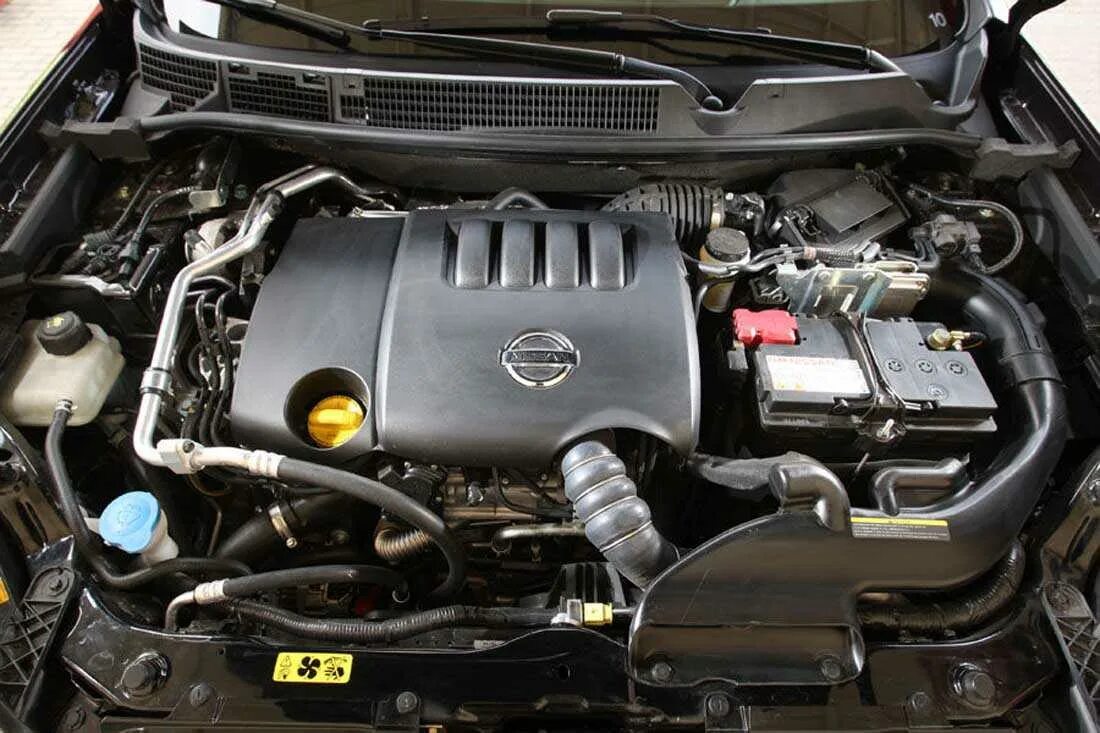 Двигатель Ниссан Кашкай 2.0. Ниссан Кашкай двигатель 1.2. Мотор Ниссан Кашкай 2.0 j11. Nissan Qashqai j11 2.0 двигатель.