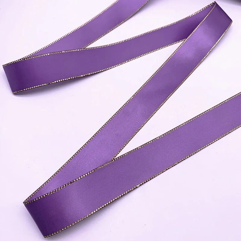 лента для косой бейки. складки из ленты для розеток. как самостоятельно сделать ленты. как самостоятельно сделать ленты. фенечки из атласных лент.