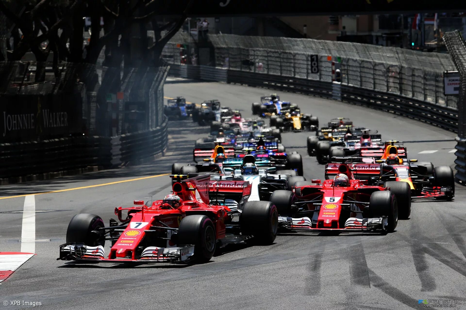 Grand prix f1. Formula 1 Ferrari 2017. Ф1 Райкконен Феррари 2017. Kimi Raikkonen f1 Race. Формула 1 музыка