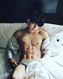@minsung8809 Instagram post Hot Korean Guys, Hot Asian Men, Asian Cute, Asi...