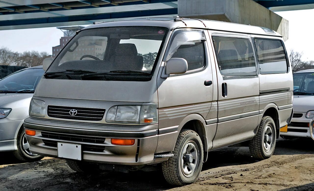 Автомобиль тойота хайс. Toyota hiace h100. тойота хайс h100 4*4. toyota hiace h100 1995-2004. toyota hiace h300.