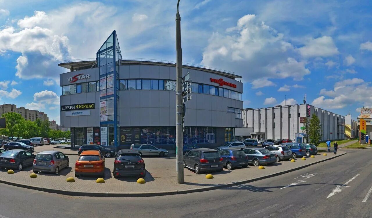 Брти богдановича 153. Богдановича 153. Минск улица максима богдановича 153б юркас. Простор минск богдановича 132. Максима богдановича 153 на карте.