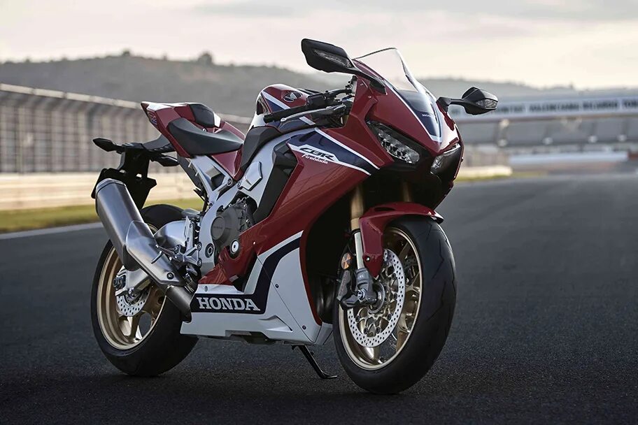 Honda cbr1000rr Fireblade. Honda 1000rr Fireblade. Honda cbr1000rr Fireblade 2017. Honda cbr1000rr SP. Honda cbr fireblade