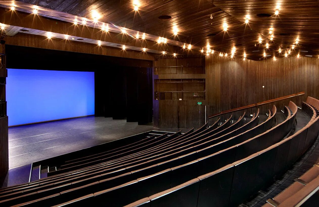 Световое шоу концерт. Красивый свет на сцене. Мэппинг на сцене. Сцена шоу. Us stage.