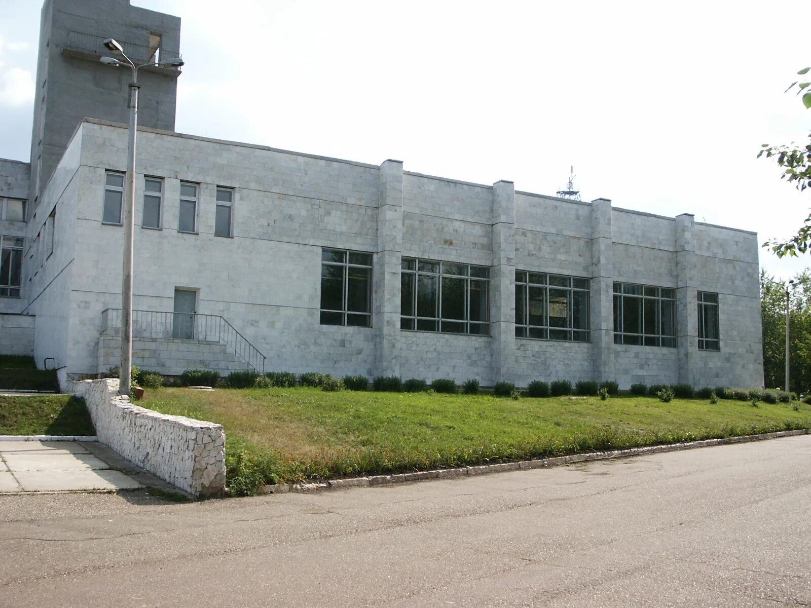 Бассейн кумертау. Площадь кумертау. 2004 год кумертау фото. поселок заря кумертау.