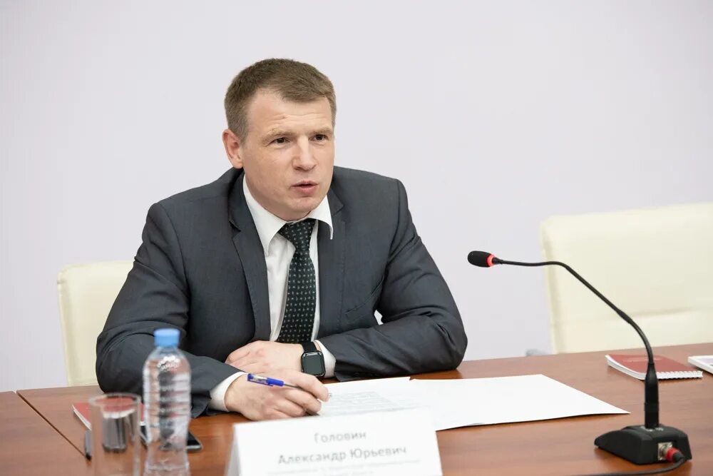 Татаренко корпорация развития тула. Министр промышленности и торговли тульской. Министр промышленности и торговли тульской. Министр промышленности и торговли тульской. Мантуров в туле.