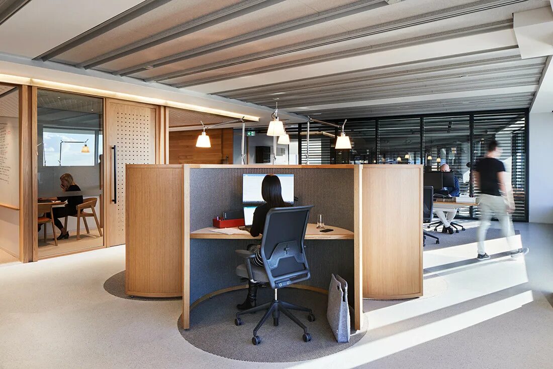 Дизайнерская планировка офиса. Мини-офис. Современный мини офис. Мини офисный интерьер.