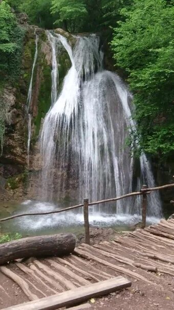 Водопад джур-джур в крыму купели. Водопад джур джур. Водопад джур джур ванны. Чаши водопада джур джур. Карта крыма джур джур.