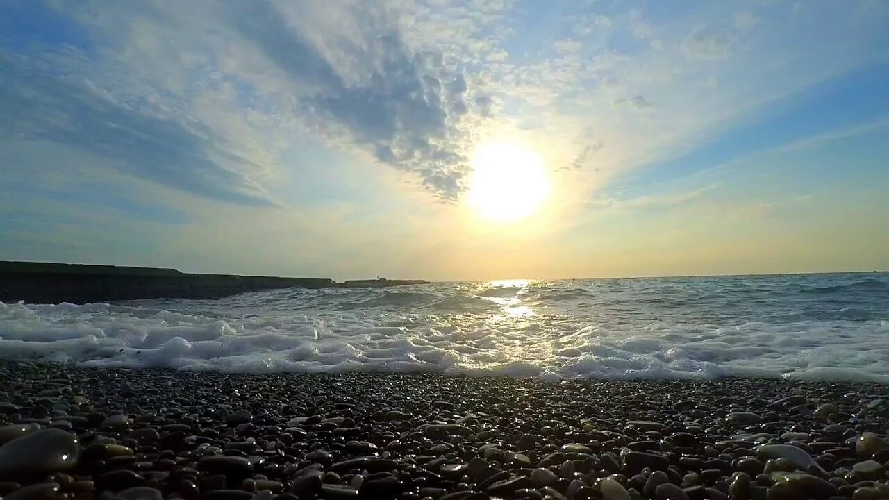 Ютуб черное море. Черное море Сочи. Южное море Сочи. Море черное Имеретинка. Море в Сочи чёрное море.