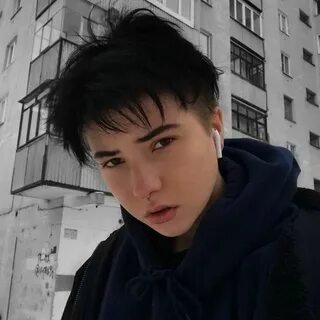 Янчик волосы