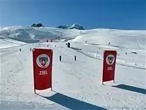 Альпы курорт горнолыжный девушка. Ski point. Ski point. Ski point. Фотосессия на лыжах.