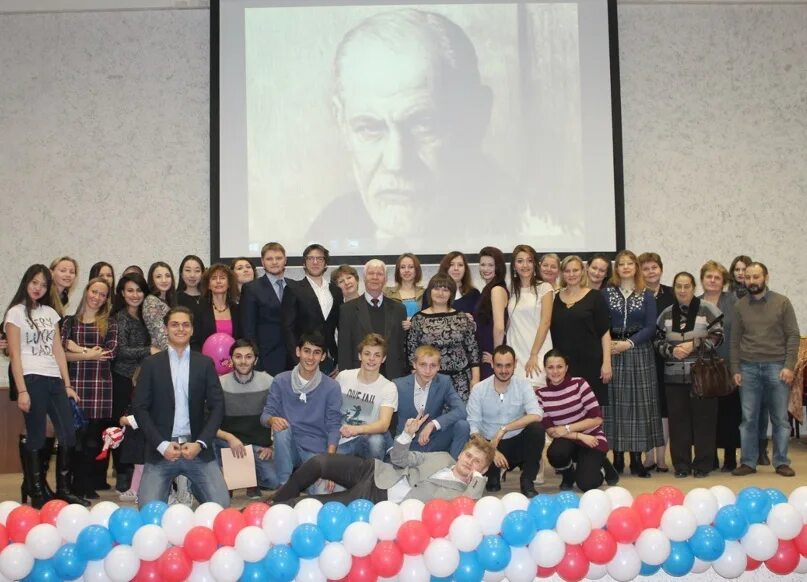 Профессор рудн гасам. Хестанова преподаватель рудн. Преподаватели рудн москва. Рудн аграрно-технологический институт. Чиников рудн преподаватель.