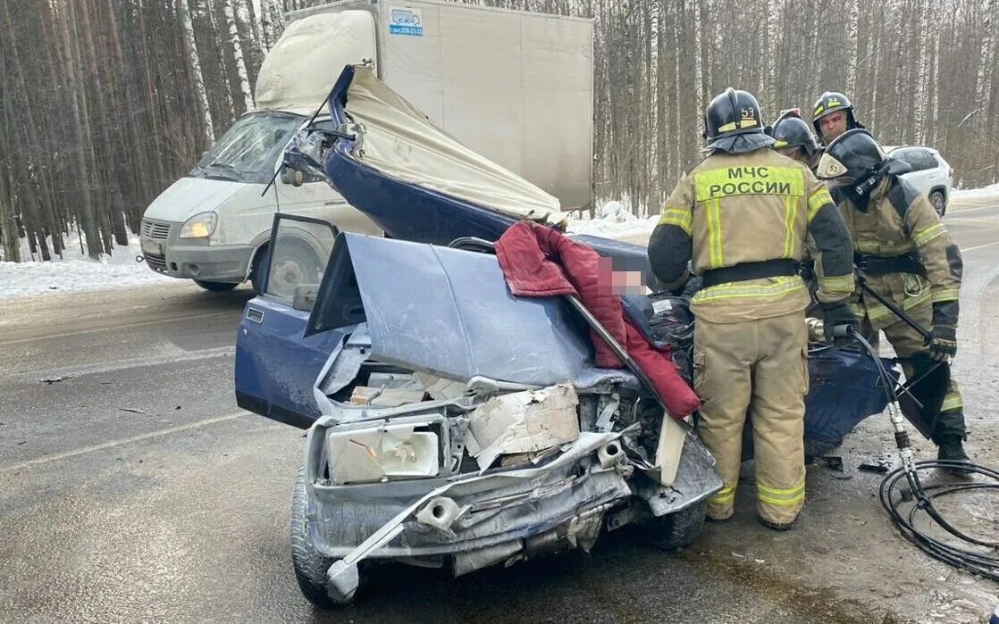 Усольский район. Фуры. Дтп в иркутской трассе сегодняшнее. Авария в дивногорске 01,01 2022. Трасса бирск тастуба сатка.