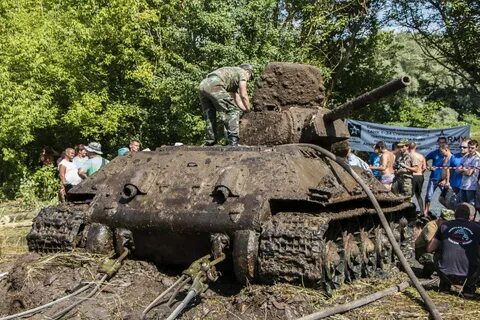 Достают танки