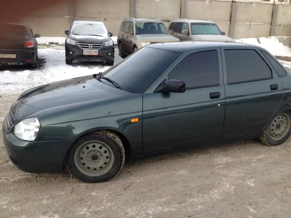 Торусы r17` + Резина 205/40/17 - Lada Приора седан, 1,6 л, 2007 года колёсные ди