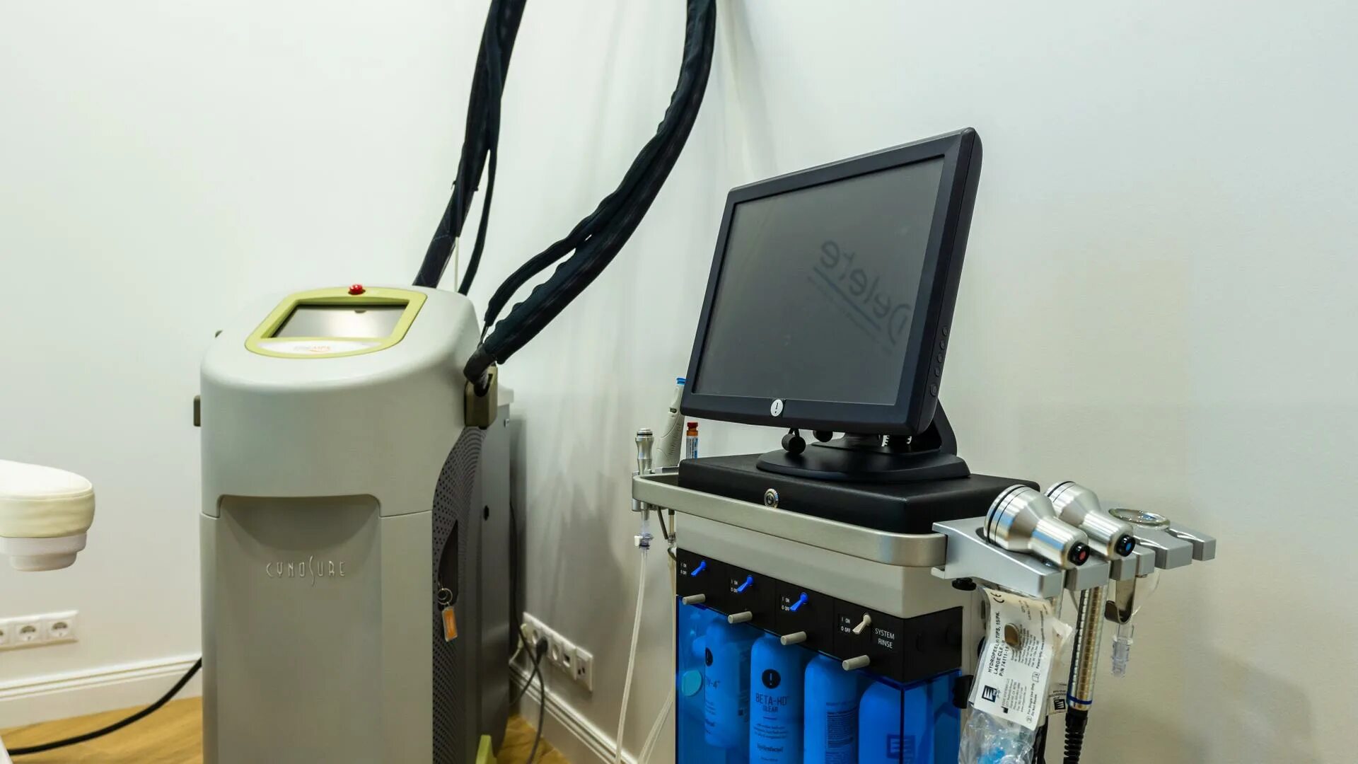 Delete клиника лазерной. Аппарат elite 25. Делете клиника спб. Delete санкт. Косметология чкаловская.