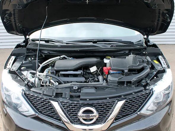 Nissan Qashqai j11 под капотом. Подкапотка Ниссан Кашкай j11. Двигатель Ниссан Кашкай 2.0 j11. Моторный отсек Кашкай 2.0 j11.