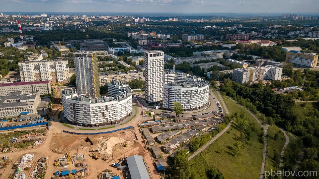 Жк маршал жуков. Маршал град Нижний Новгород. ЖК Маршал град Нижний Новгород. Маршал град Нижний Новгород ночью. Маршал град сверху.