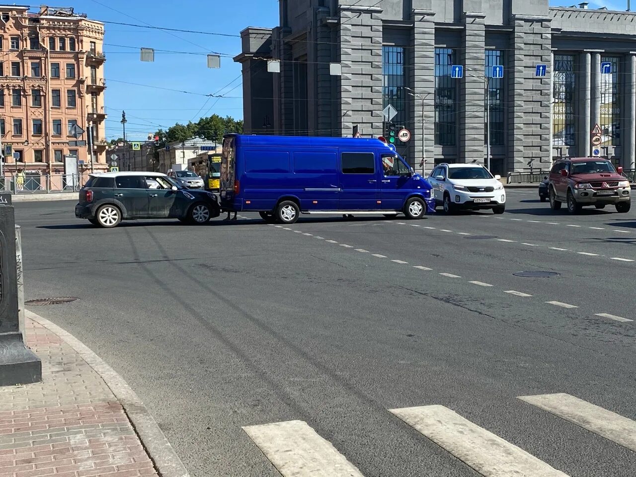 Московский проспект санкт-петербург. Московский проспект сверху. Московский пр 23. Вчера на московском проспекте. Вчера на московском проспекте.