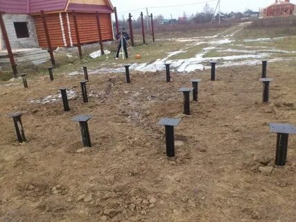 Чем забить сваю в землю