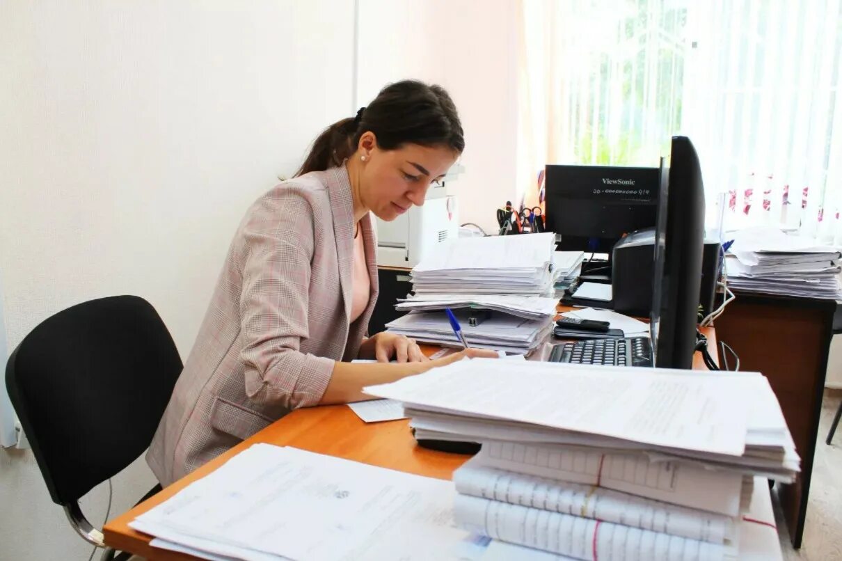 секретарь суда. секретарь судебного заседания в суде. ольга геннадьевна арбитражный суд. помощник секретаря судебного заседания. секретарь суда.