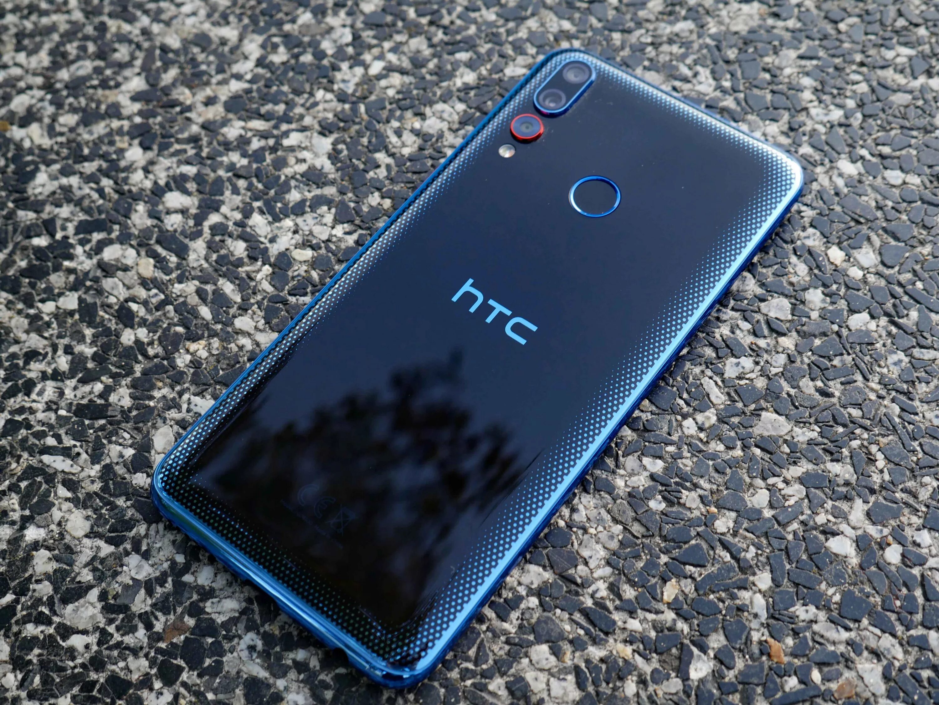 Htc desire pro. Htc desire 20 pro. Смартфон htc desire 20 pro 128gb. Htc desire 10 pro. One 10 pro.