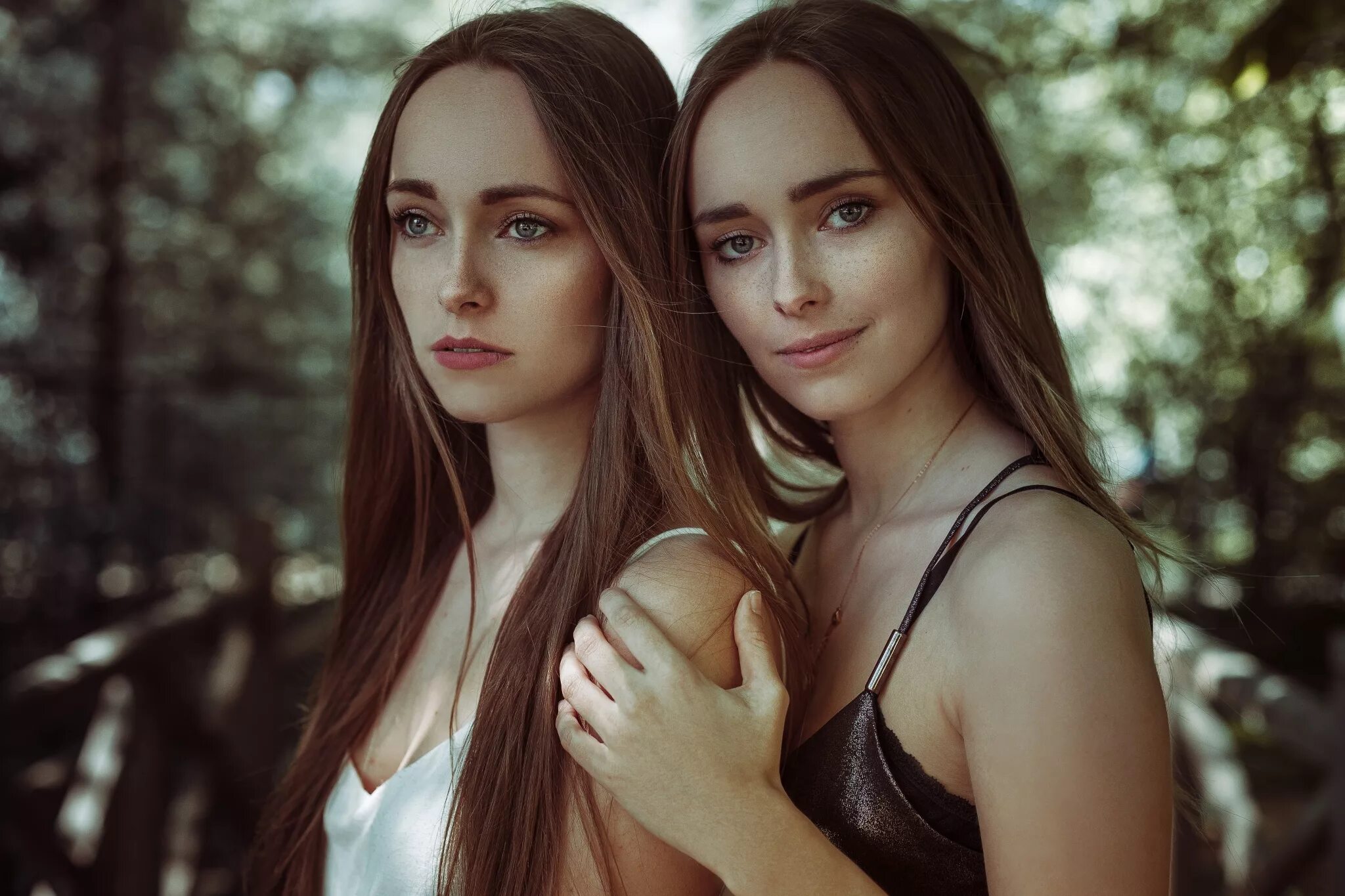 Близнецы знак зодиака рисунок. Женщина близнецы. Знак зодиака близнецы. Знак зодиака близнецы. Женщина близнецы.