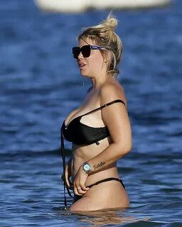WANDA NARA in Bikini at a Beaches in Ibiza 07/17/2022.