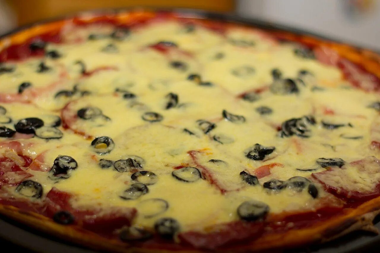California Pizza Recipe - Natasha's Kitchen California pizza, Pizza recipes, Piz