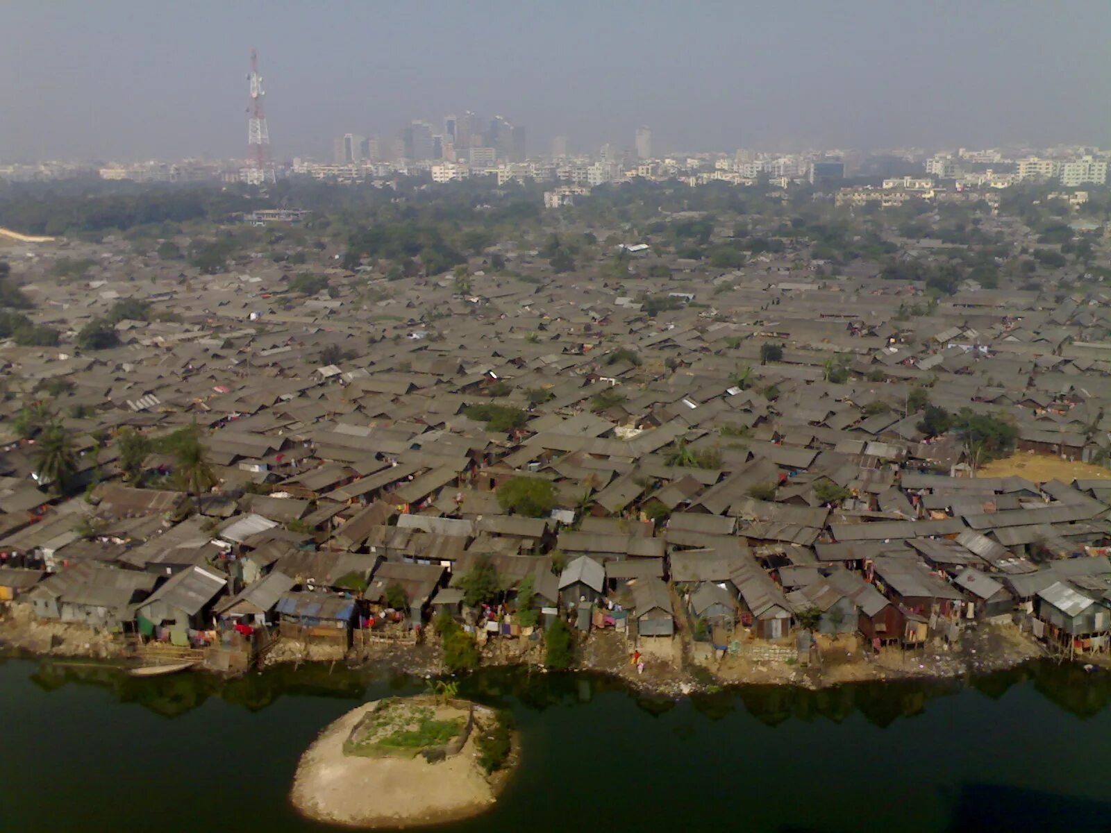 Телефоны бангладеш. Бангладеш столица. Ишварди бангладеш достопримечательности. Республика бангладеш. Порт в дакка бангладеш.