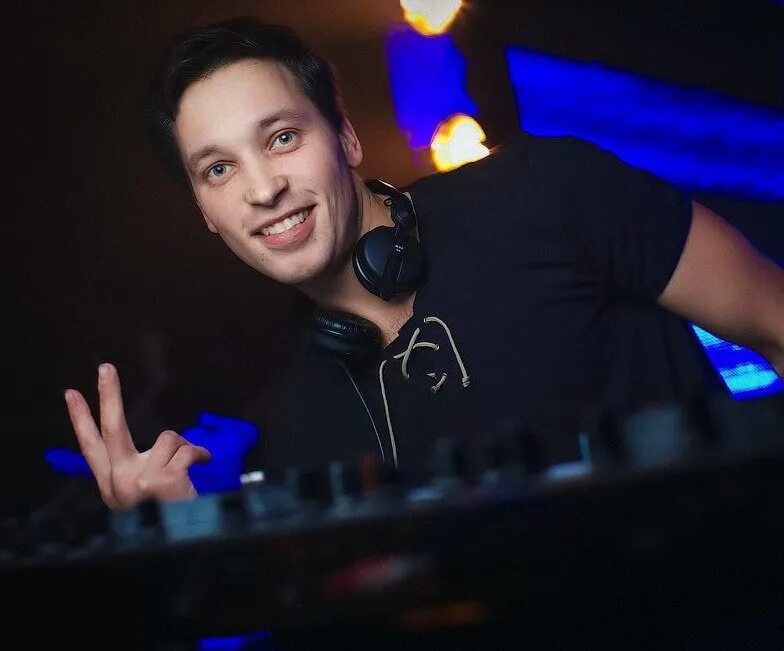 Оскар каримов фото. Оскар каримов. Оскар из дом 2. Оскар каримов диджей. Оскар каримов фото.