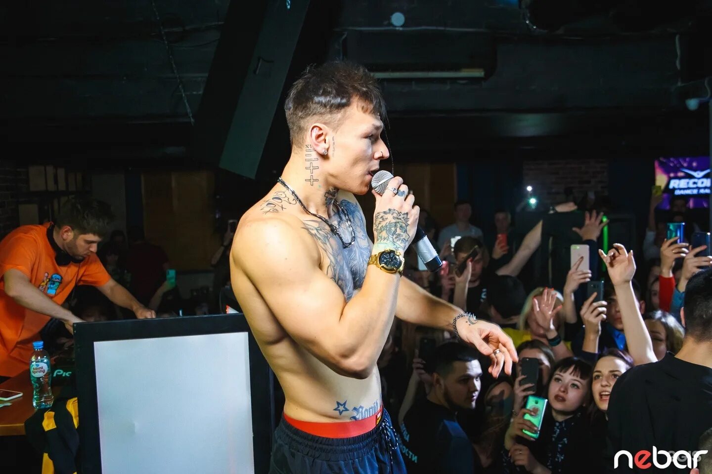 Новогодние развлечения. Санкт-петербург литейный проспект 57 nebar. Ерш караоке липецкая. В небаре новосибирск девушку. Нилето в оренбурге концерт.