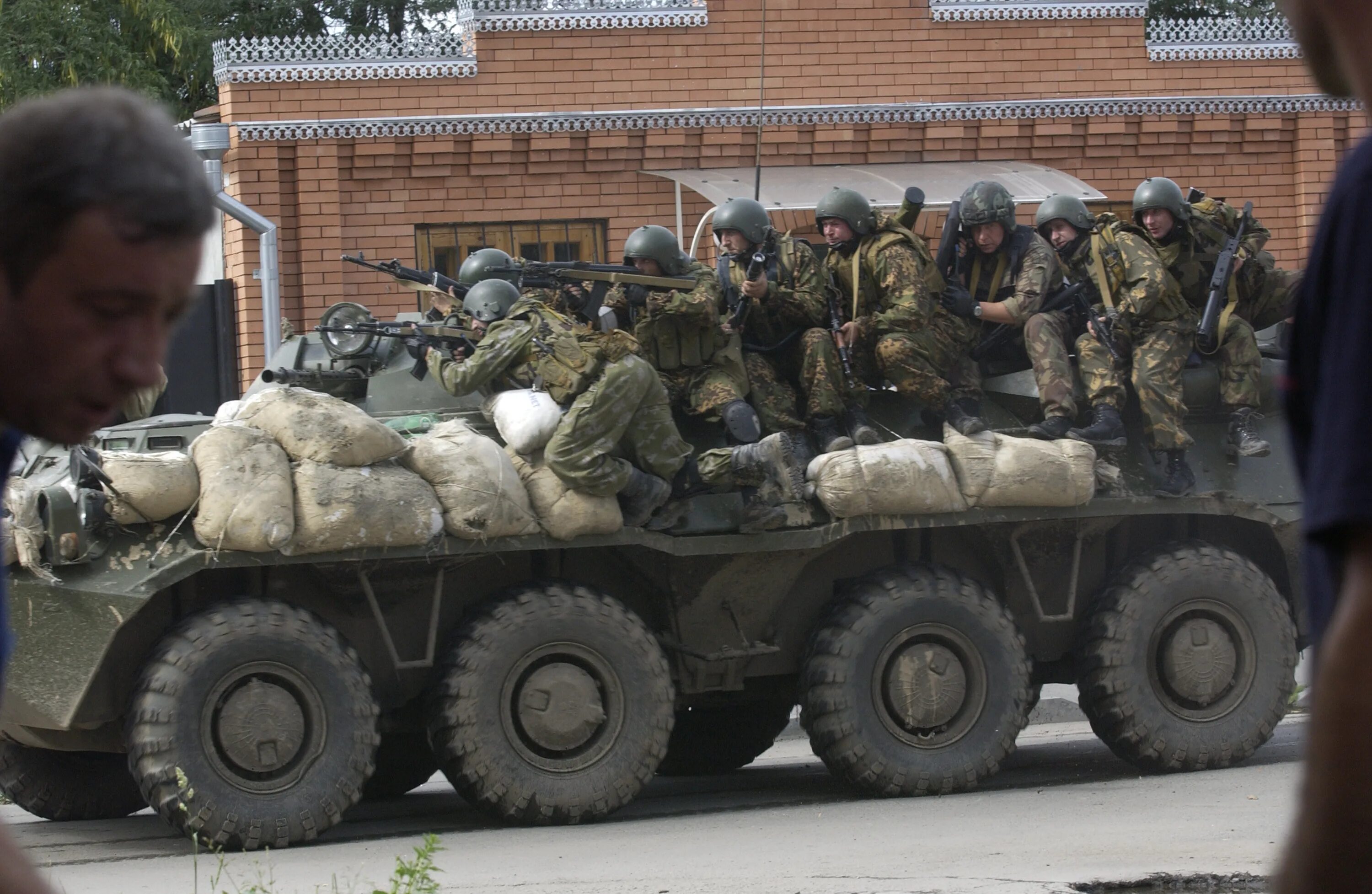 14 января 2004 год. Омон группа альфа беслан. беслан, сентябрь 2004 спецназ.