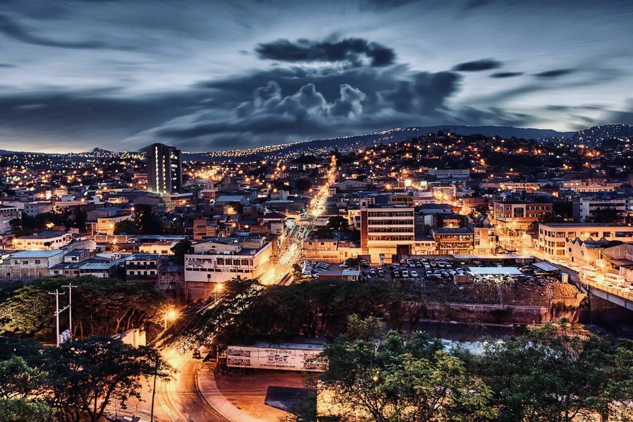 Гондурас. Горы гондураса. Роатан гондурас. Роатан гондурас. Гондурас столица улицы.