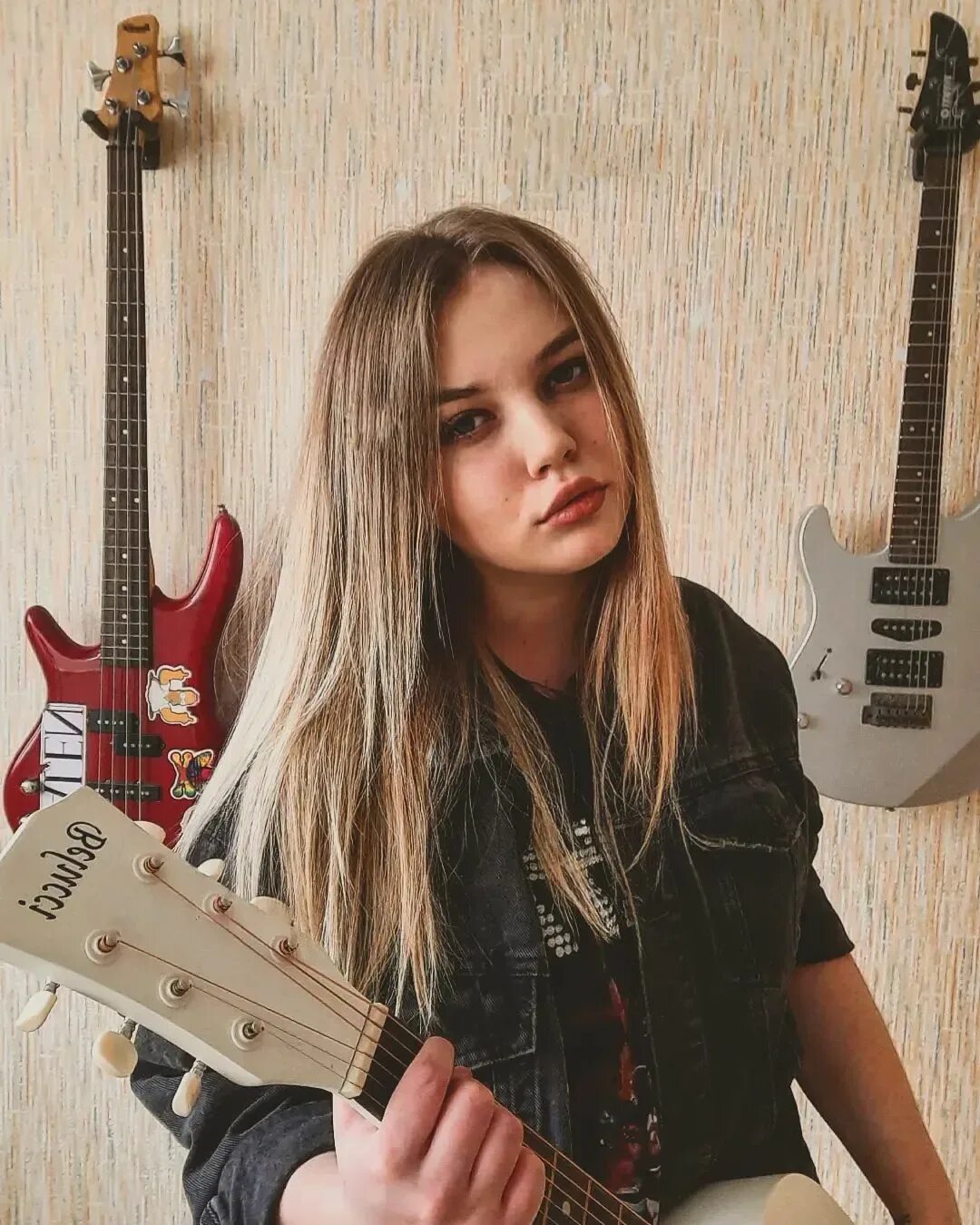 Lustova наберу. Лустова песни слушать. Лустова песни слушать. Romanova альбом. Lustova альбомы.