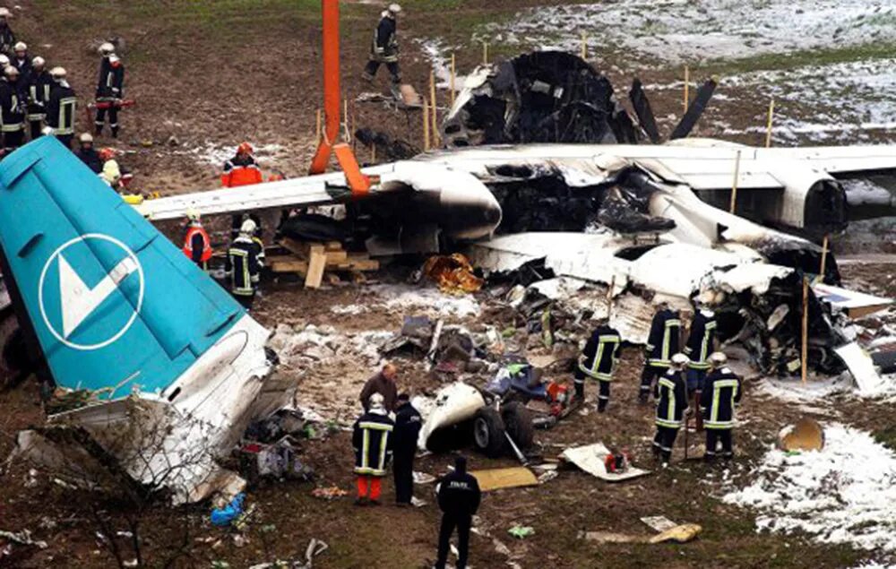 Авиакатастрофа над Боденским озером 2002. Авиакатастрофа 1 июля 2002 года. Авиакатастрофа 2002 башкирские авиалинии. 2 Июля 2002 авиакатастрофа.