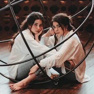 Manukian twins