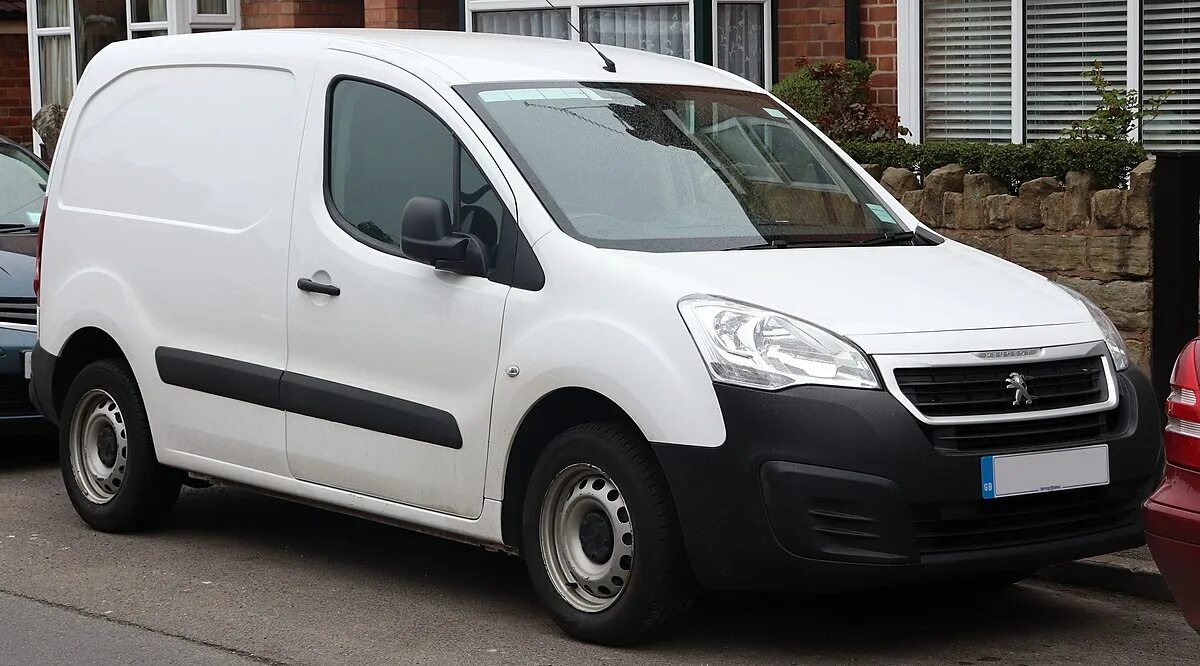Портер пежо. Peugeot partner tepee 2009. Портер пежо. Пежо партнер 2007. Hyundai porter 1994.