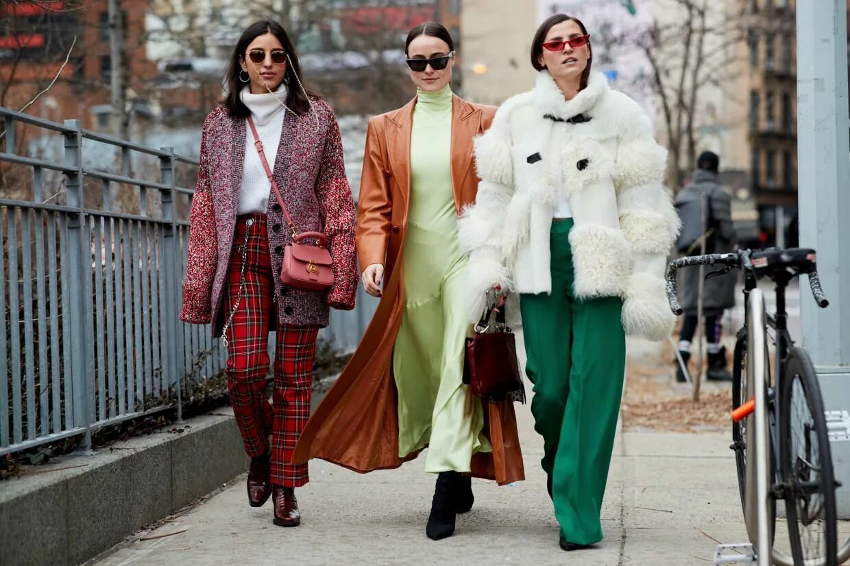 Bad Weather Street Style- Rainy Day Outfits Summer day outfits, Rainy day outfit
